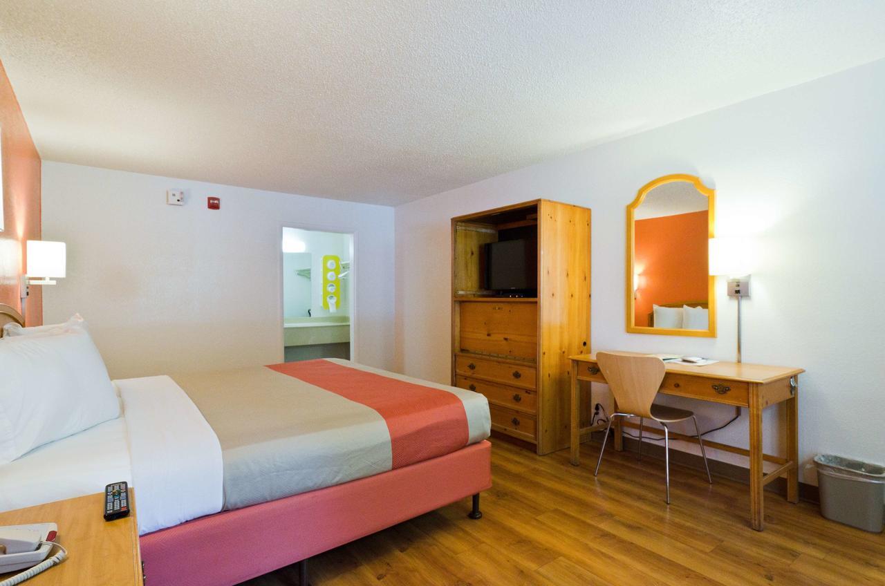 Motel 6-Frederick, Md - Fort Detrick Bagian luar foto