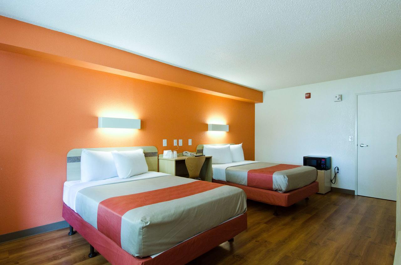 Motel 6-Frederick, Md - Fort Detrick Bagian luar foto
