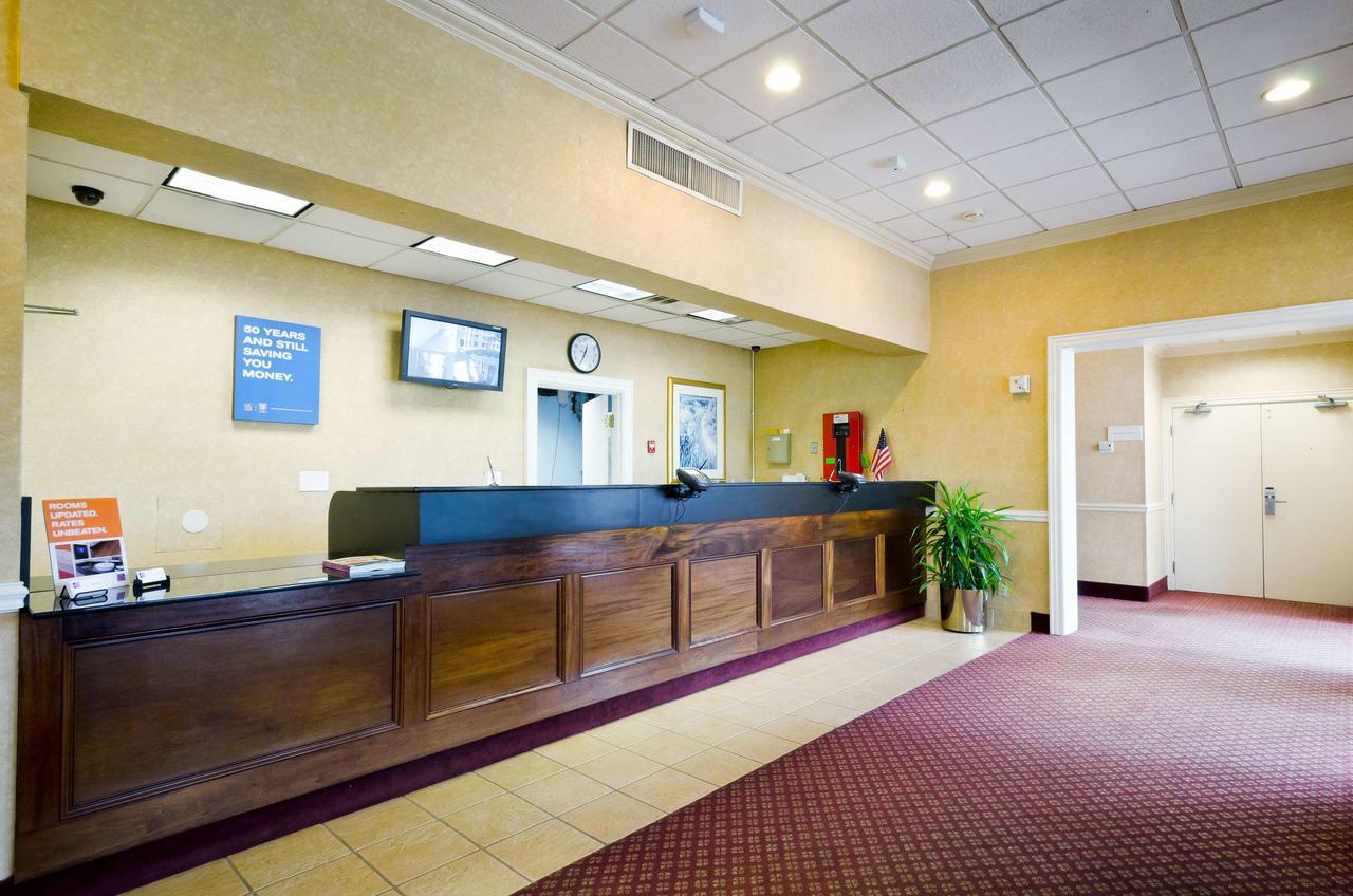 Motel 6-Frederick, Md - Fort Detrick Bagian luar foto