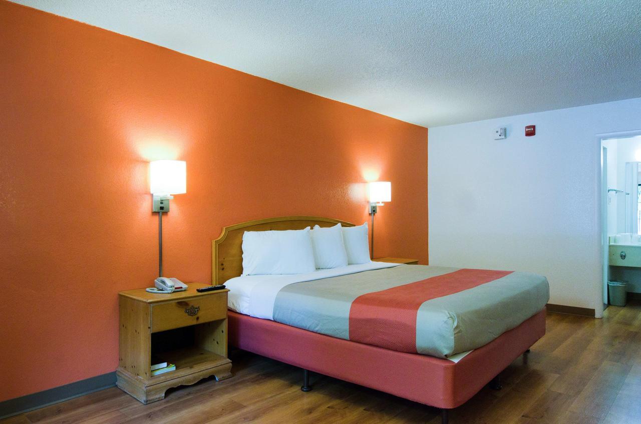 Motel 6-Frederick, Md - Fort Detrick Bagian luar foto
