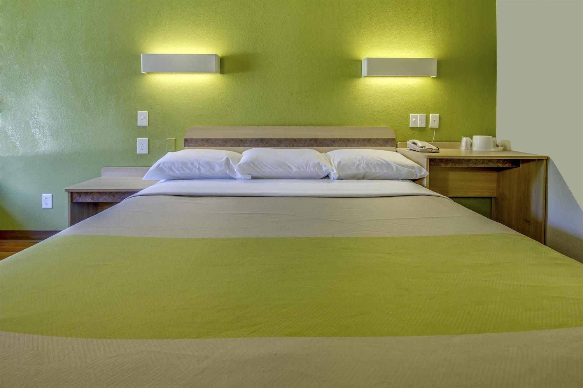 Motel 6-Frederick, Md - Fort Detrick Bagian luar foto