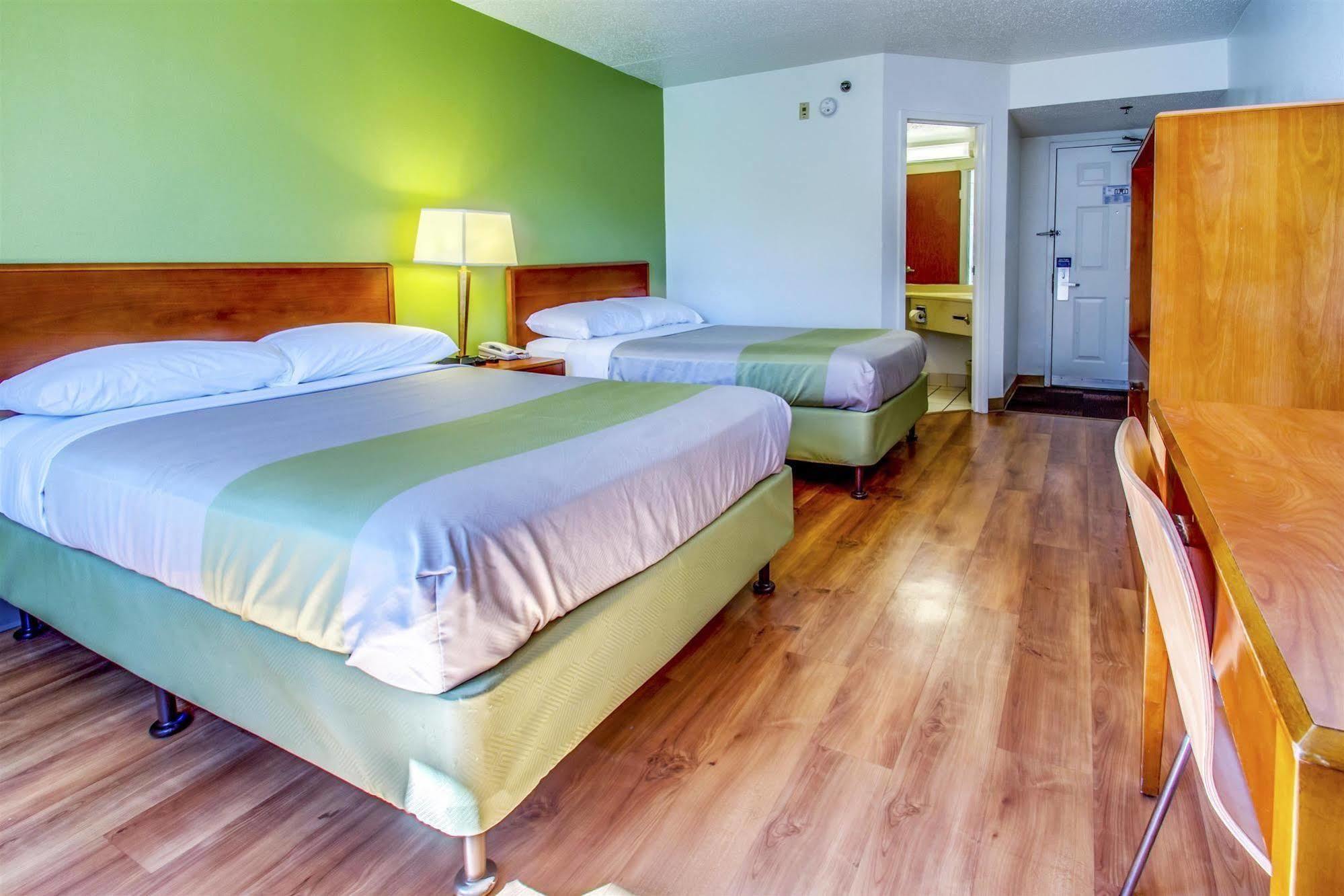 Motel 6-Frederick, Md - Fort Detrick Bagian luar foto